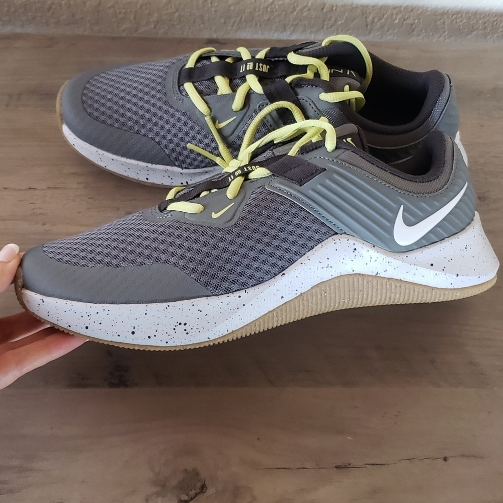 Nike MC Trainer Sneakers Smoke Grey NEW